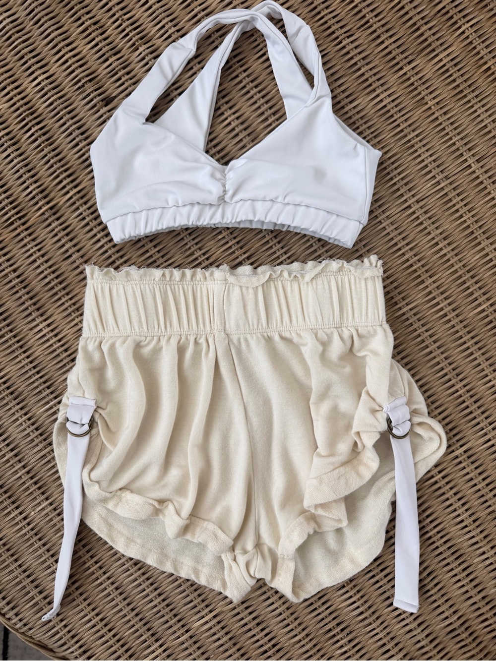 TIGER FRIDAY White and Ivory Set